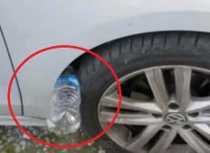 Bodite pozorni, to je nov trik tatov. Če za gumo avtomobila vidite plastenko, nikar ne storite tega ...