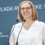 Otroci so se sankali, sosedje pa so poklicali policijo!