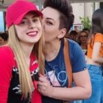 Psička je svojega umirajočega mladička pripeljala k veterinarju brez človeške pomoči