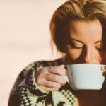 Mesec iz oči v oči z direktorico gospodarske zbornice: Pozabljate na zaposlene!