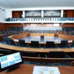 Kriminalisti naj bi v Ljubljani pridržali znanega influencerja in njegovo punco …