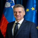 Janez Janša: Ukradeno državo si bomo Slovenci vzeli nazaj